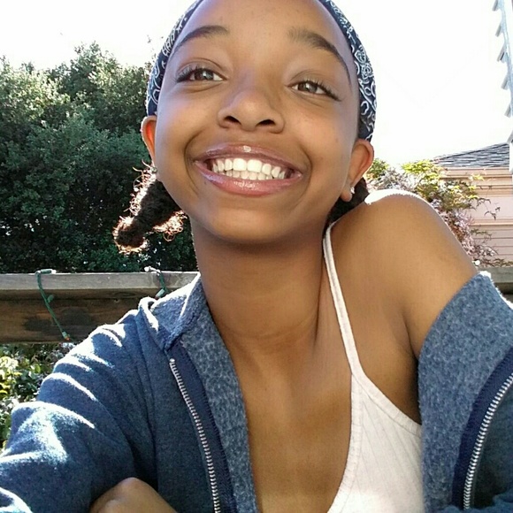 Meet your Posher, Kiana - Picture 3 of 6